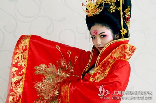 柯模思化妝學校為韓國學子培訓傳統“唐妝”,綻放中韓友誼